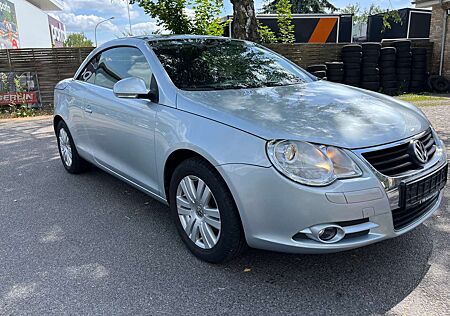 VW Eos Volkswagen 1.6FSI 34000km PDC Klima SH Navi Panorama Dach