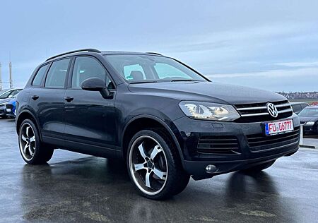 VW Touareg Volkswagen V6 TDI 4 Motion Panoramadach Xenon 8Gang