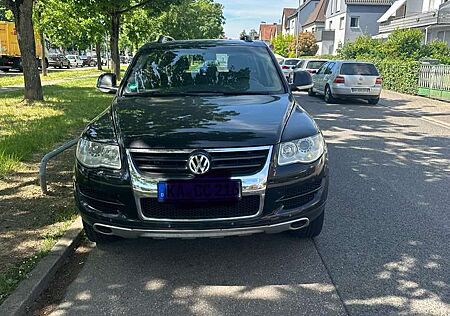 VW Touareg Volkswagen 3.0 V6 TDI DPF Aut.