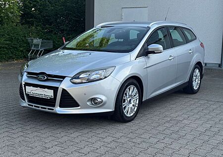 Ford Focus Turnier Titanium Klima AHK TÜV 02/27