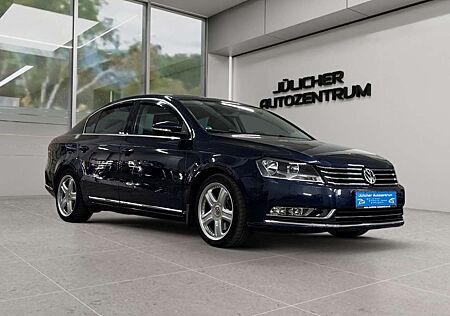 VW Passat Volkswagen Lim. Highline BlueMotion, Inspektion Neu