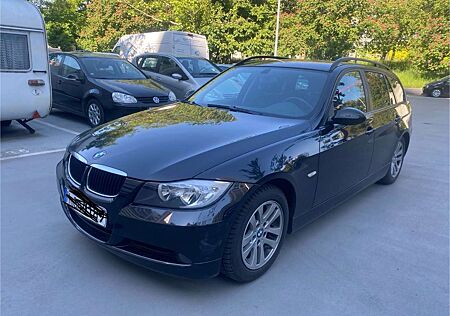 BMW 318 i touring 1.Hand Scheckheft klima 01708044052