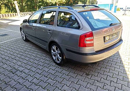 Skoda Octavia Elegance Automatik Klima Navi 2 Hand Neu Tüv