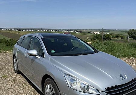 Peugeot 508 SW HDi FAP 160 Automatik Family