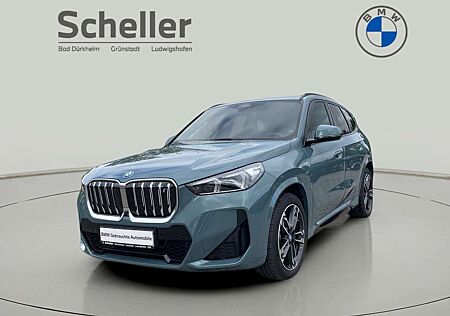 BMW iX1 xDrive30 M Sportpaket Head-Up HK HiFi DAB
