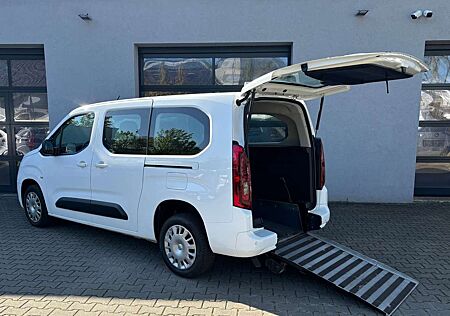 Opel Combo Edition Behindertengerecht Rollstuhlrampe 4+1