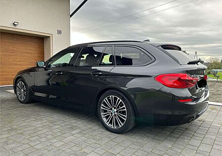 BMW 520d 520 Touring Aut.Sport Line.Driving Assistant Plus