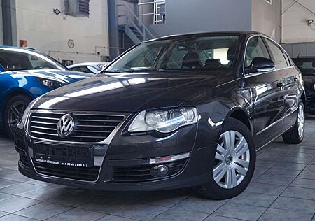 VW Passat Volkswagen 2.0 Lim. Highline*Alcantara*PDC*Xenon*