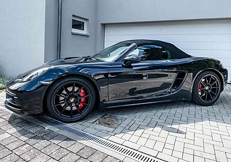 Porsche Boxster 718 4.0 GTS pdk