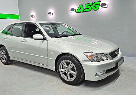 Lexus IS 200 Sport Cross / Kombi