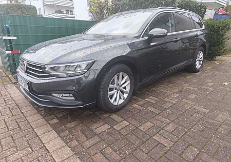 VW Passat Variant Volkswagen 2.0 TDI SCR DSG Business