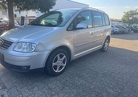 VW Touran Volkswagen Highline