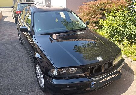 BMW 318i 318