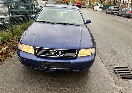 Audi A4 1.6 erste Hand