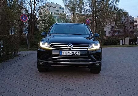 VW Touareg Volkswagen 3.0 V6 TDI 262 ps Executive Edition