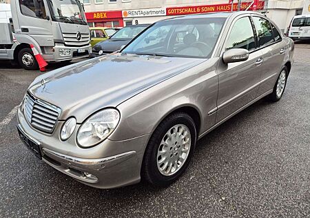Mercedes-Benz E 240 Lim. Automatik Klima PDC Rentnerfahrzeug