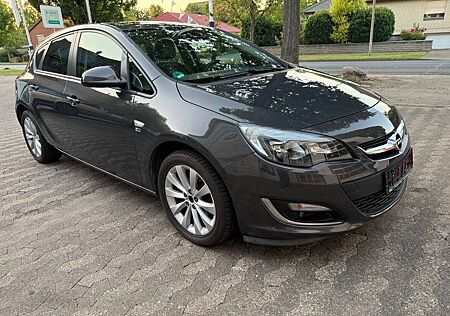 Opel Astra Astra1,4.Turbo.150Jahre.103kw