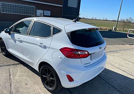 Ford Fiesta 1.1 S&S COOL&CONNECT