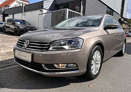 VW Passat Volkswagen Lim. Comfortline BlueMotion DSG 1Hand PDC