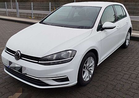 VW Golf Volkswagen 1.5 TSI