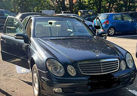Mercedes-Benz E 240 Classic
