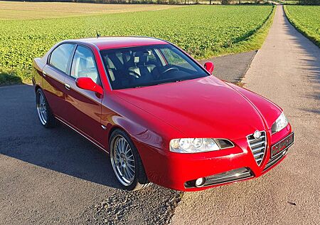 Alfa Romeo 166 3.2 V6 24V Distinctive