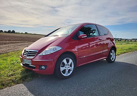 Mercedes-Benz A 200 A-Klasse 3-Türer Turbo Avantgarde