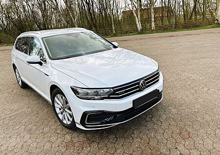 VW Passat Variant Volkswagen DSG GTE ACC Garantie