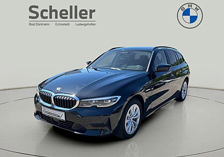 BMW 330e Touring