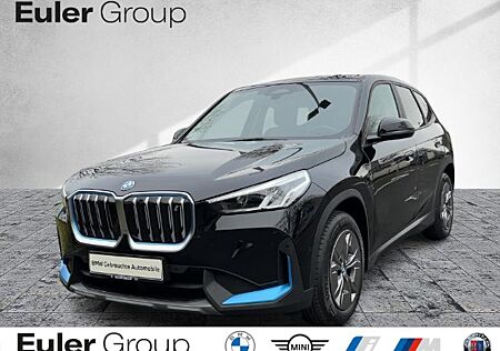 BMW iX1 xDrive30