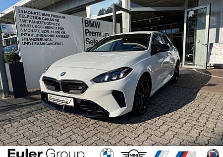 BMW M135 xDrive Limousine