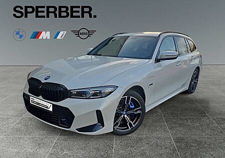 BMW 330e Touring
