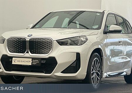 BMW iX1 XDRIVE30