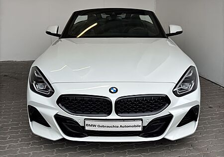 BMW Z4 SDRIVE20I A