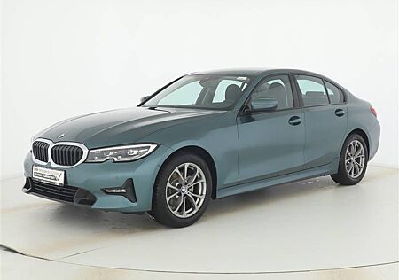 BMW 320i Limousine