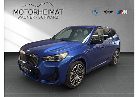 BMW iX1 xDrive30