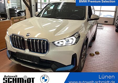 BMW iX1 xDrive 30 (U11)