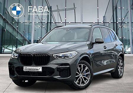 BMW X5 M50i