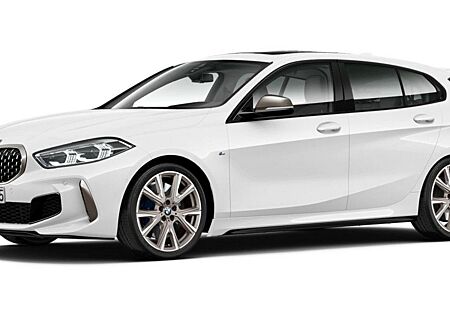 BMW M135i xDrive 5-Türer