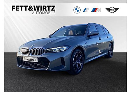 BMW 330e xDrive Touring