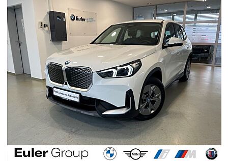 BMW iX1 xDrive30