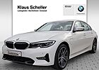 BMW 330e Limousine