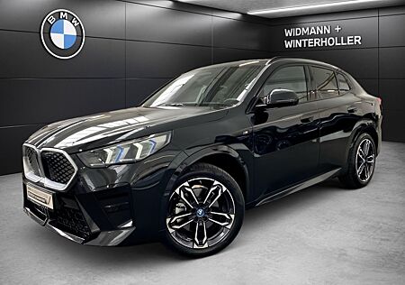 BMW iX2 xDrive30