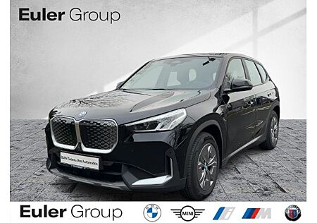 BMW iX1 xDrive30