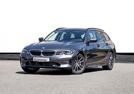 BMW 330e Touring