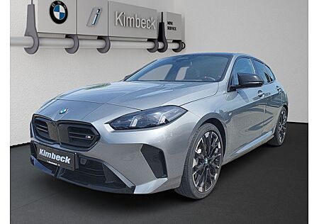 BMW M135 xDrive Limousine
