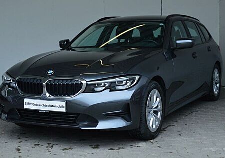 BMW 318i Touring