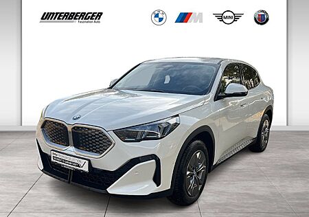 BMW iX2 eDrive20