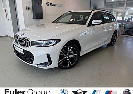 BMW 330e Touring