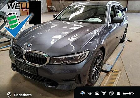 BMW 330e Touring Sport Line